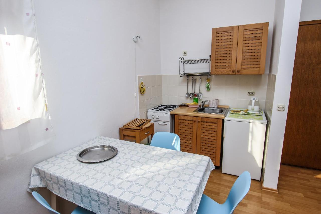 Paola Apartment *